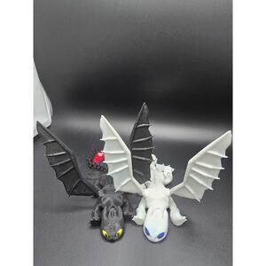 3D-Printed Articulated Toothless Fury & Light Fury Figures w/Adjustable Wings